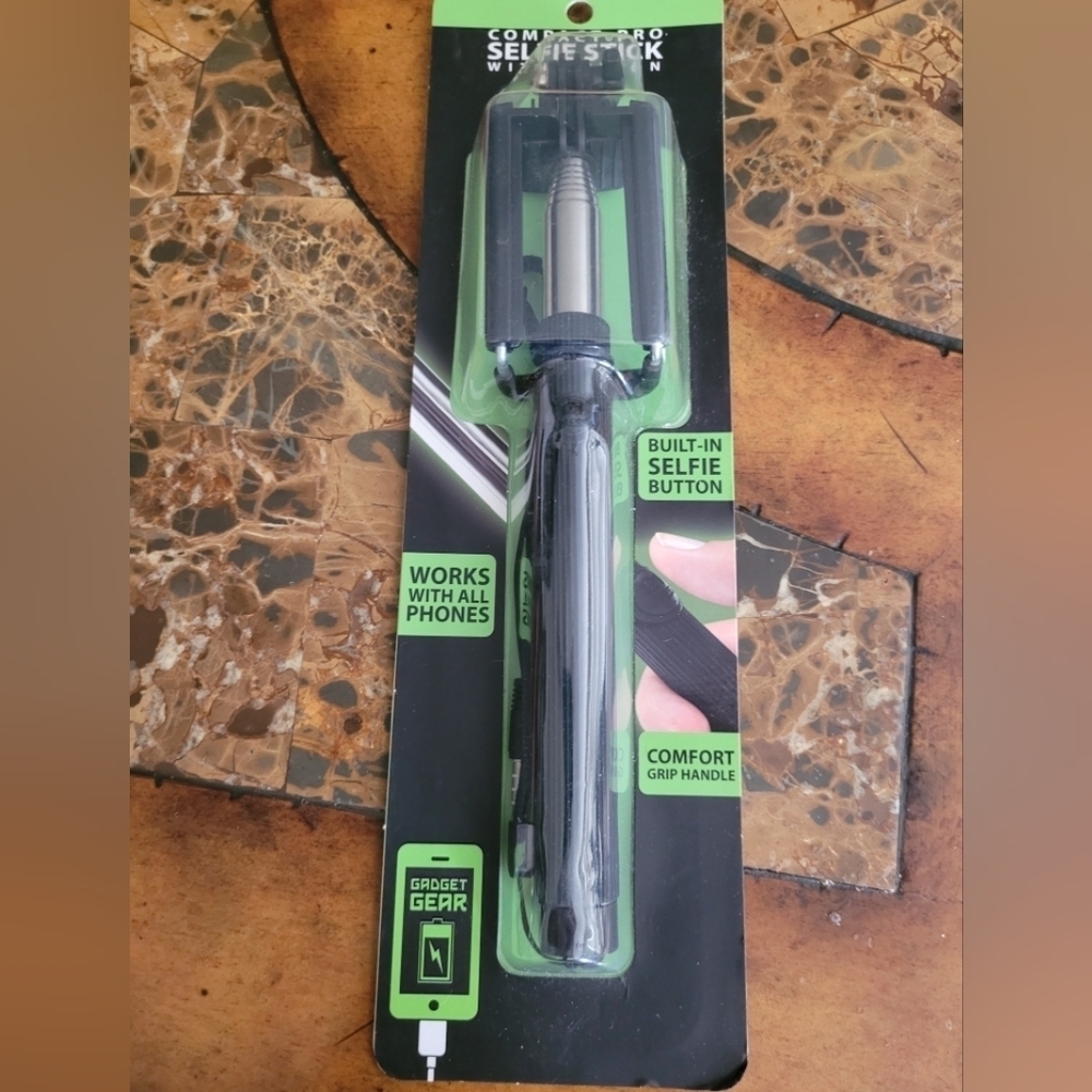 Black Selfie Stick